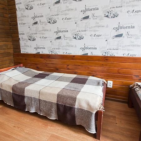 Tsentr Hostel Vinnytsia Exteriör bild