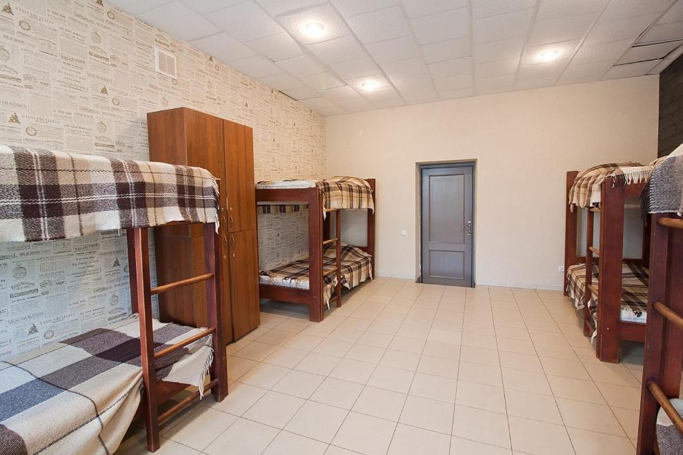 Tsentr Hostel Vinnytsia Exteriör bild