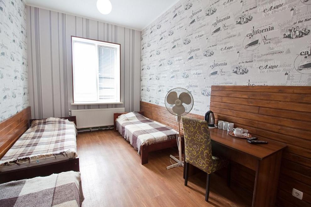 Tsentr Hostel Vinnytsia Exteriör bild
