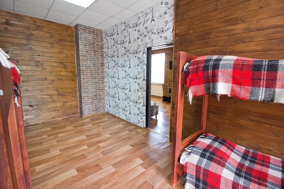 Tsentr Hostel Vinnytsia Exteriör bild