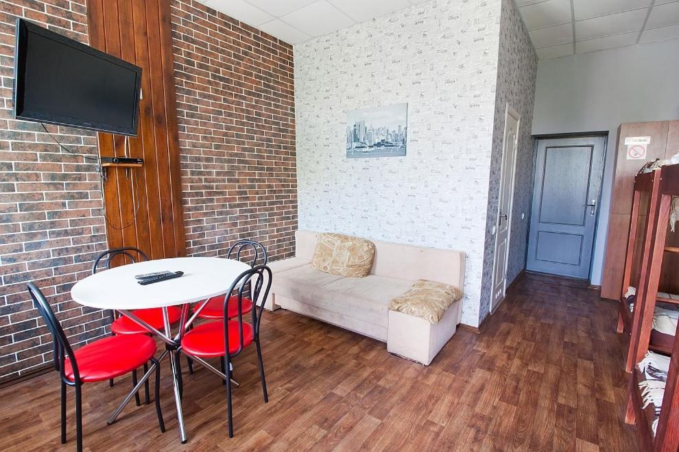 Tsentr Hostel Vinnytsia Exteriör bild